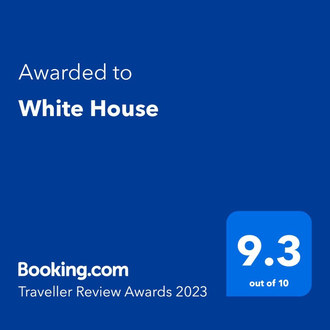 パレーデWhite Houseアパートメント エクステリア 写真